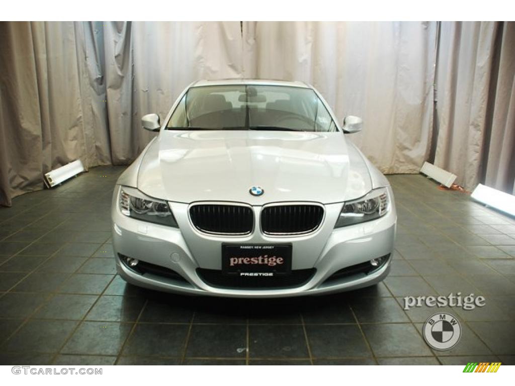 2010 3 Series 328i xDrive Sedan - Titanium Silver Metallic / Black photo #6