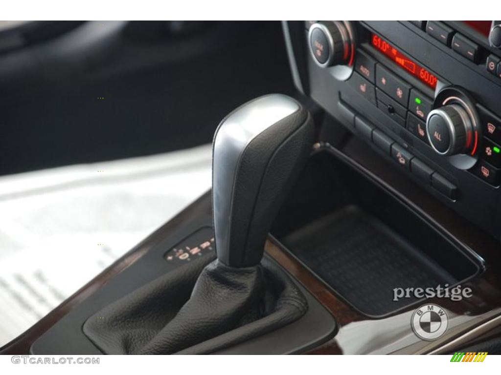 2010 3 Series 328i xDrive Sedan - Titanium Silver Metallic / Black photo #17