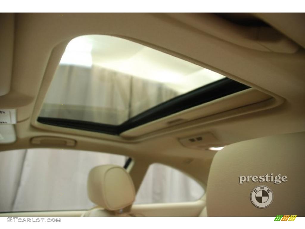 2010 3 Series 328i xDrive Coupe - Barbera Red Metallic / Beige photo #7