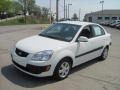 2006 White Kia Rio Sedan  photo #5