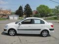 2006 White Kia Rio Sedan  photo #6