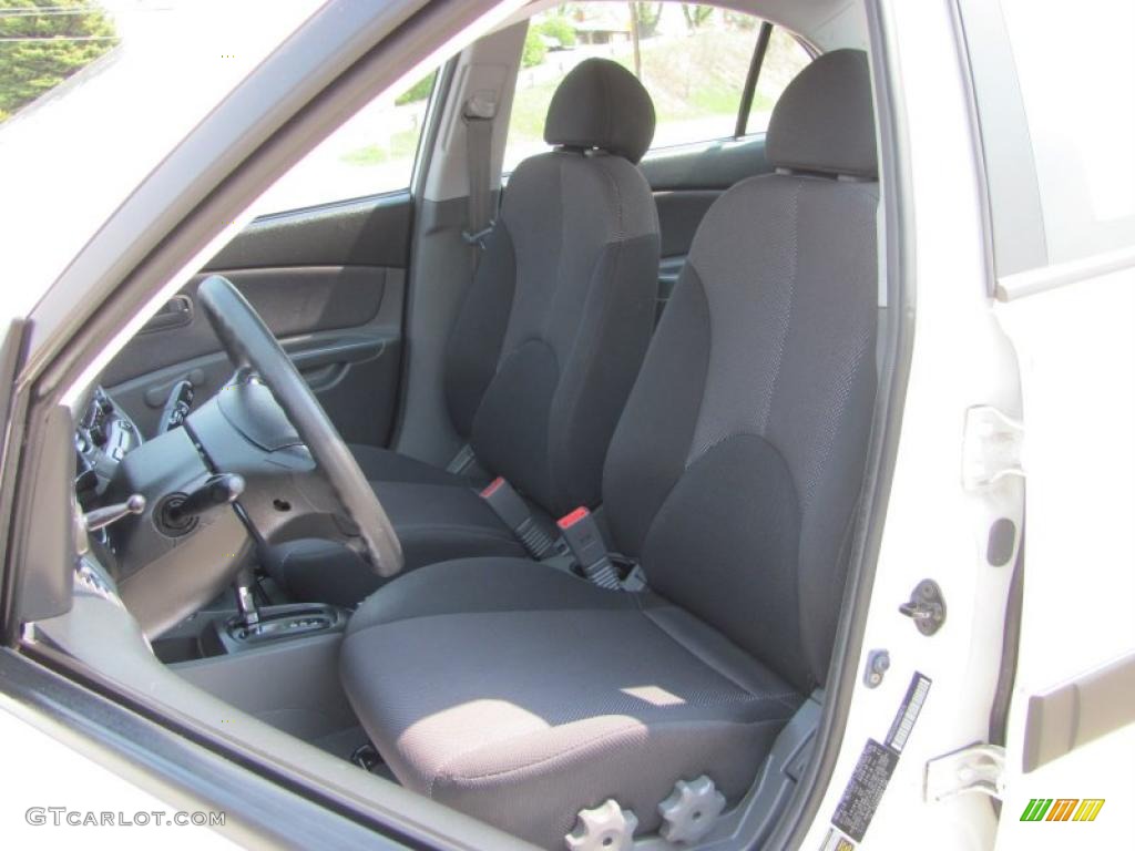 2006 Rio Sedan - White / Gray photo #11
