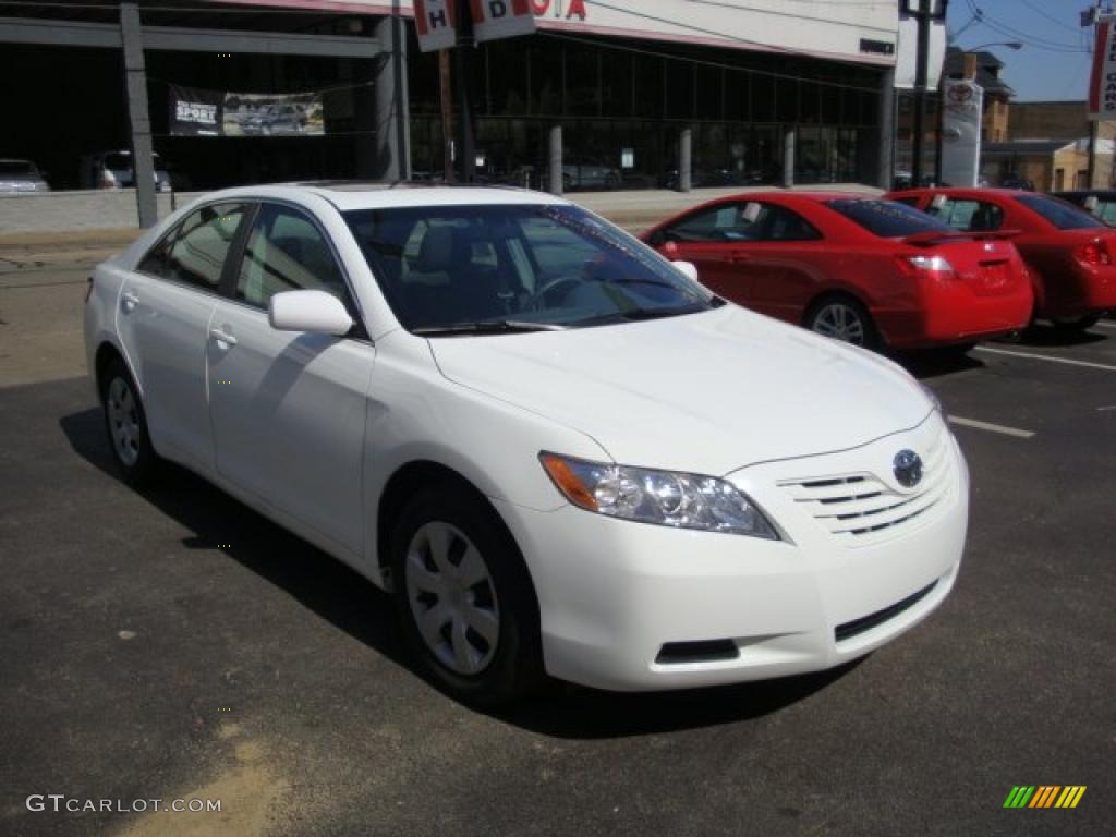 2008 Camry LE - Super White / Ash photo #6