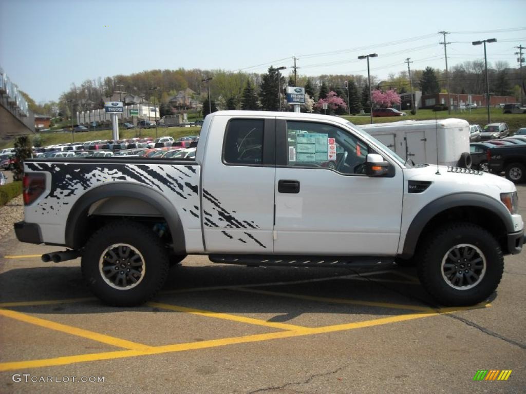 2010 F150 SVT Raptor SuperCab 4x4 - Oxford White / Raptor Black photo #2