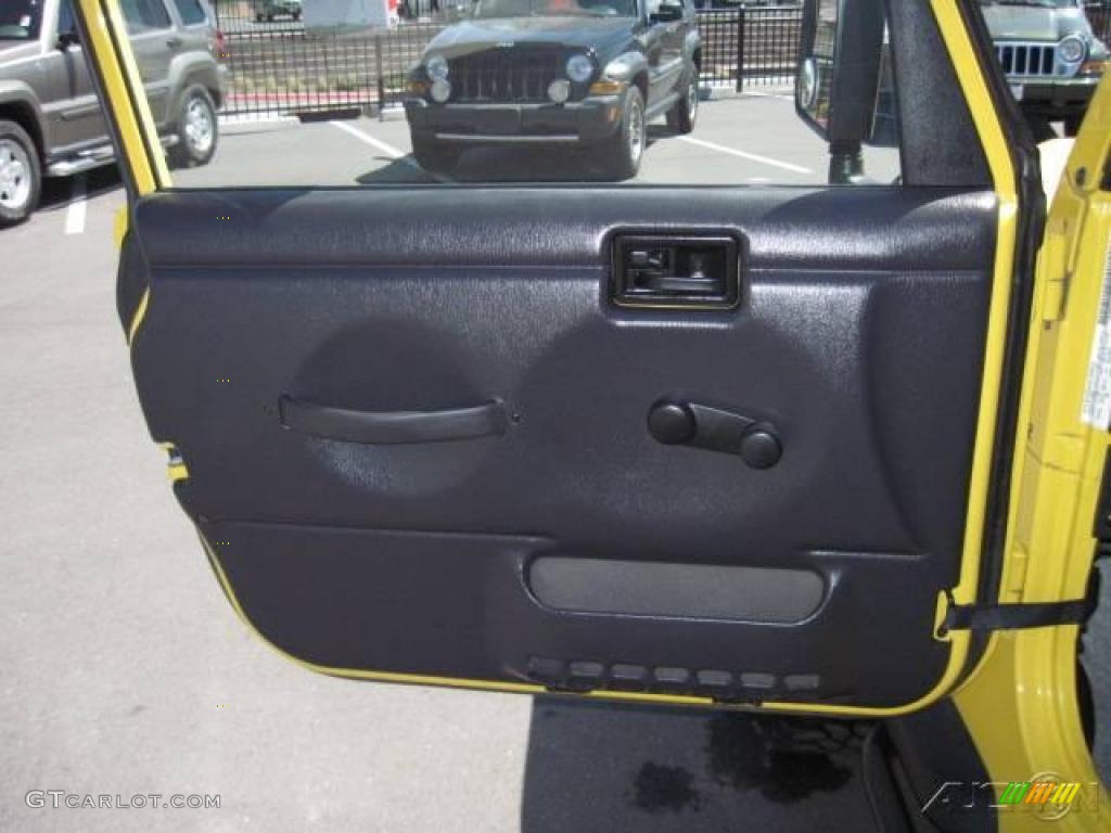 2001 Wrangler Sport 4x4 - Solar Yellow / Agate Black photo #7