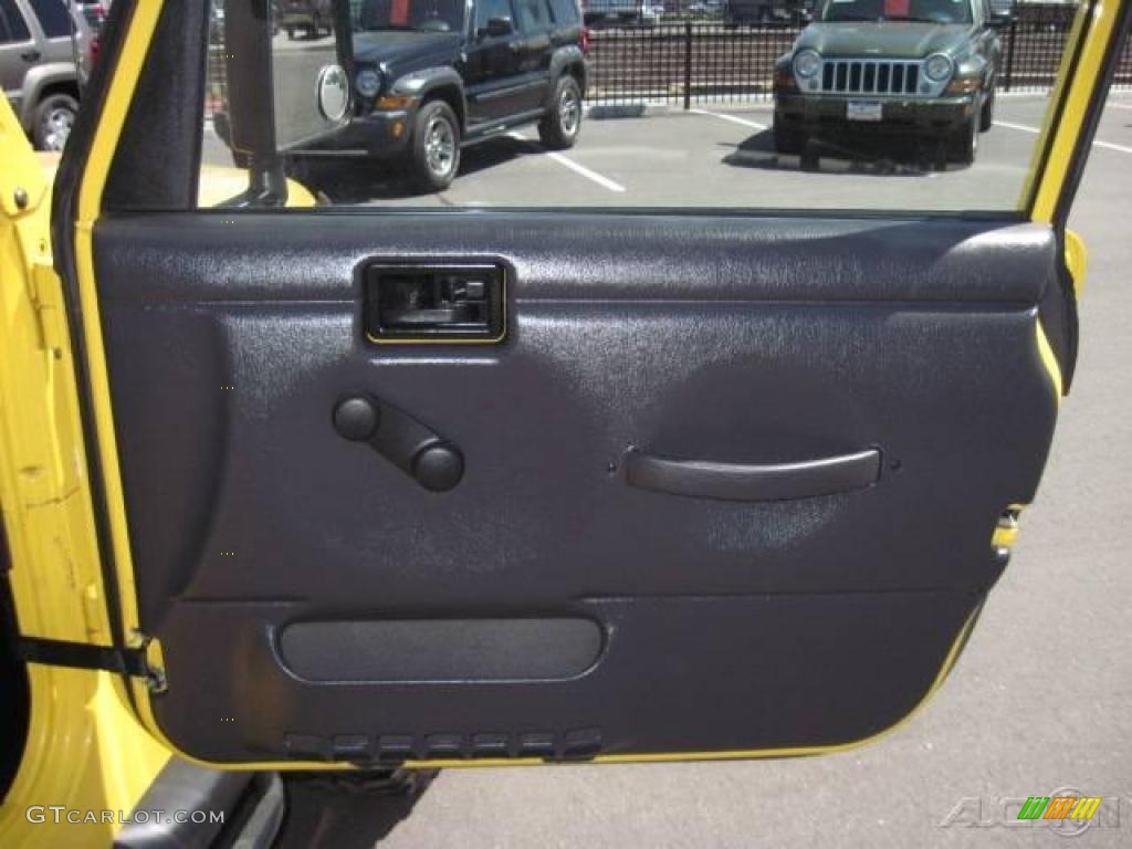 2001 Wrangler Sport 4x4 - Solar Yellow / Agate Black photo #8