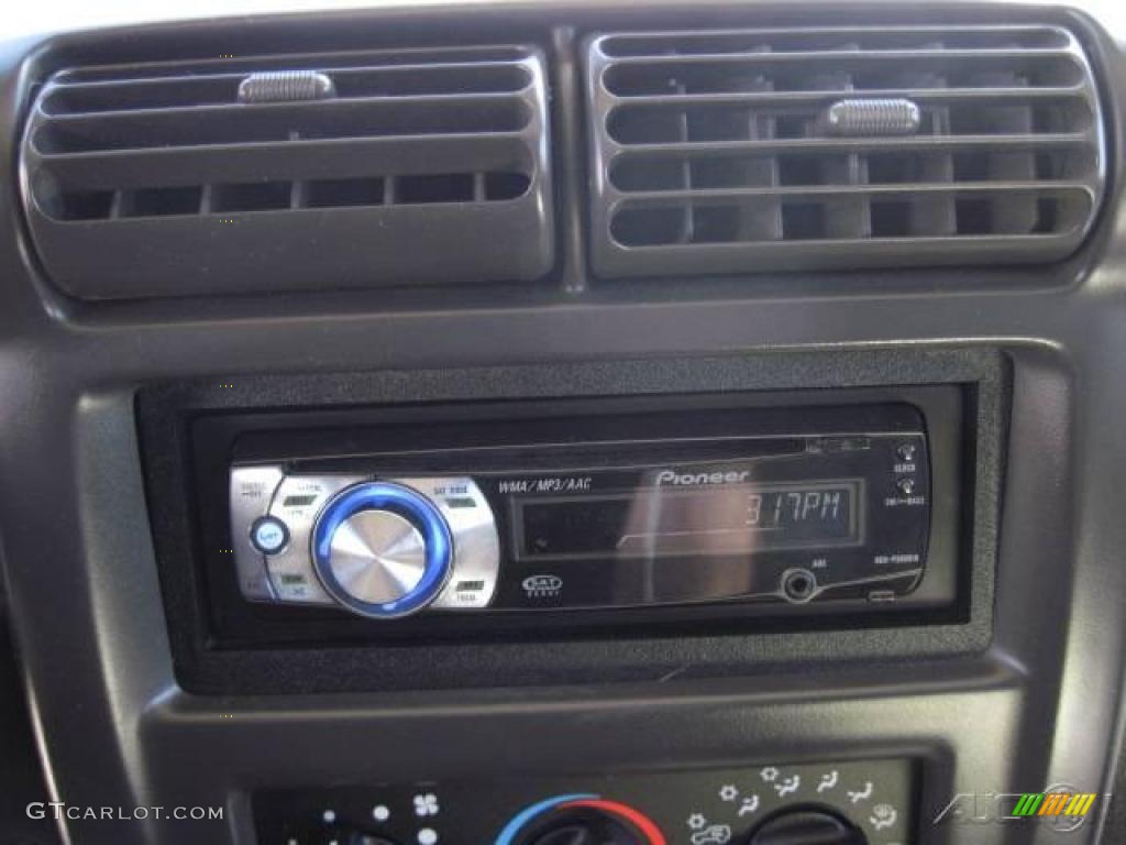 2001 Wrangler Sport 4x4 - Solar Yellow / Agate Black photo #16