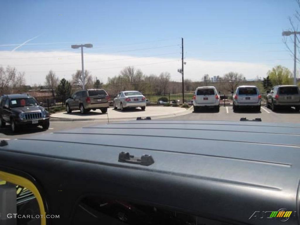 2001 Wrangler Sport 4x4 - Solar Yellow / Agate Black photo #27