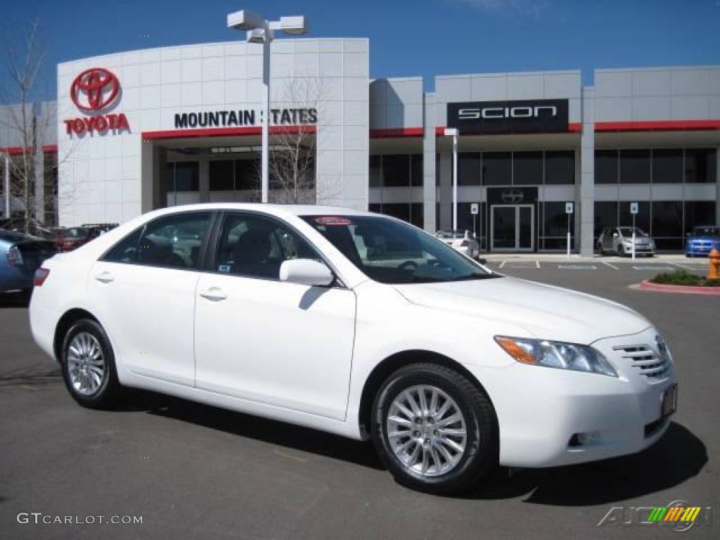 2008 Camry LE - Super White / Ash photo #1