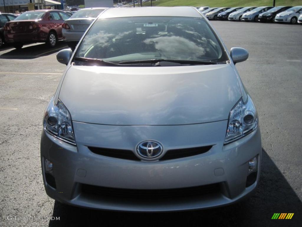 2010 Prius Hybrid III - Classic Silver Metallic / Bisque photo #5