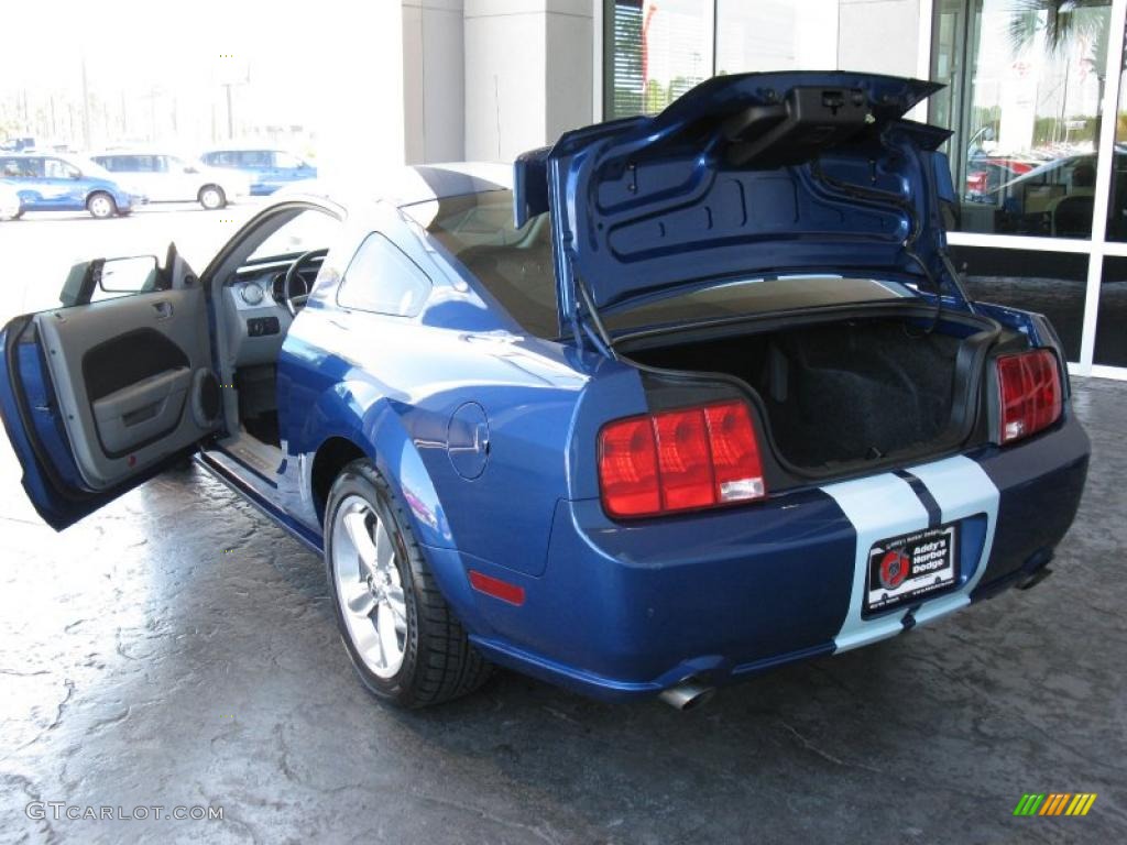 2007 Mustang GT Premium Coupe - Vista Blue Metallic / Light Graphite photo #10