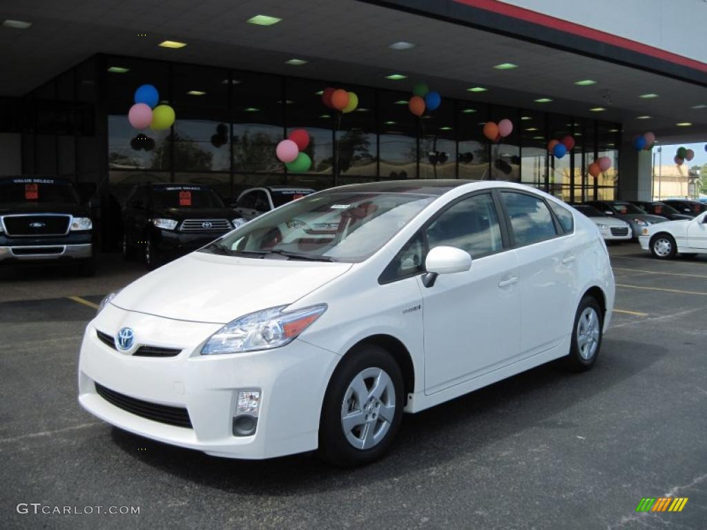 2010 Prius Hybrid III - Blizzard White Pearl / Misty Gray photo #1