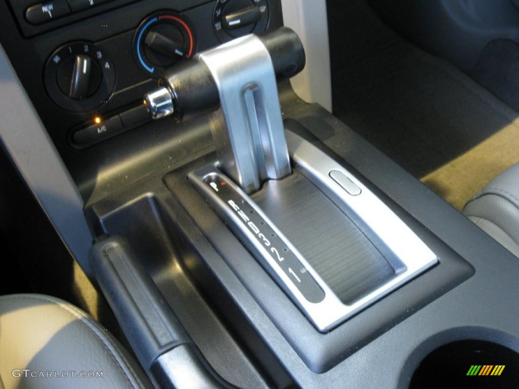 2007 Mustang GT Premium Coupe - Vista Blue Metallic / Light Graphite photo #26