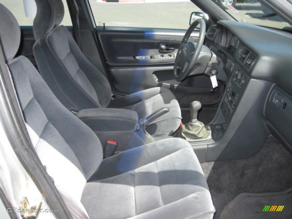 1998 Volvo V70 Wagon Front Seat Photo #28609111