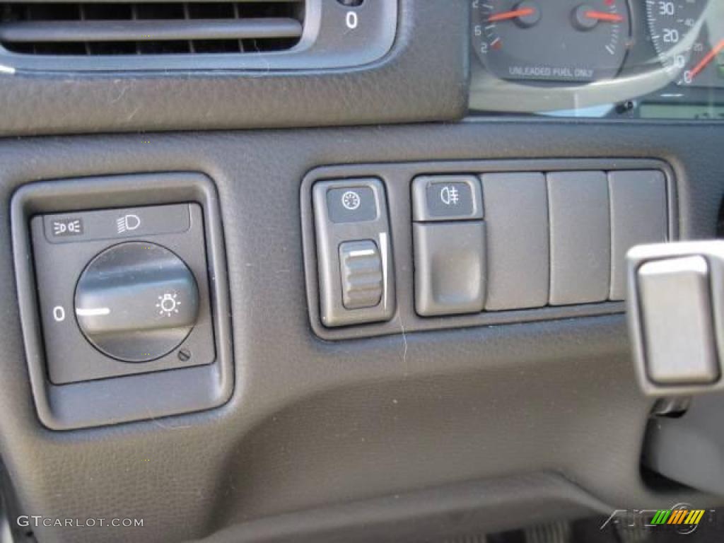 1998 Volvo V70 Wagon Controls Photo #28609247