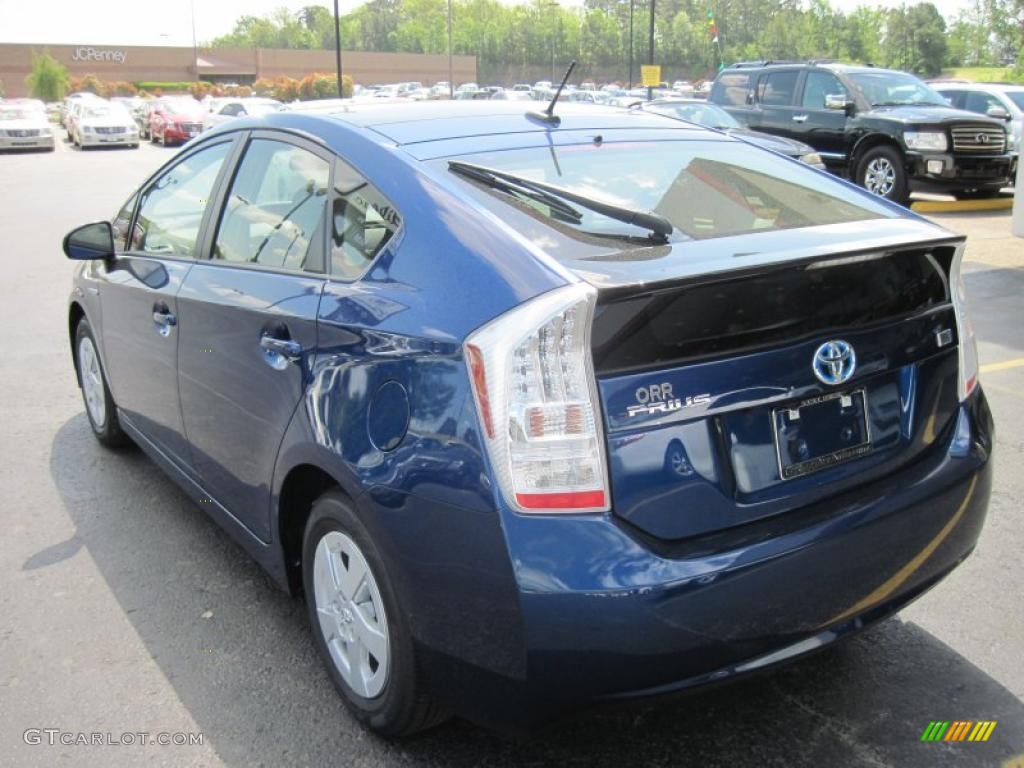 2010 Prius Hybrid III - Blue Ribbon Metallic / Dark Gray photo #5