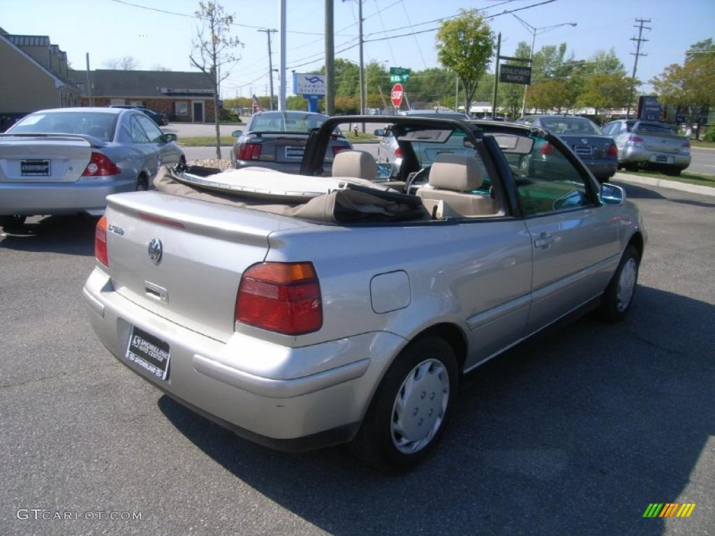 2001 Cabrio GLS - Desert Wind Metallic / Beige photo #5