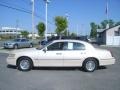 Ivory Pearl Metallic - Town Car Cartier Photo No. 2