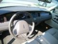 Ivory Pearl Metallic - Town Car Cartier Photo No. 14