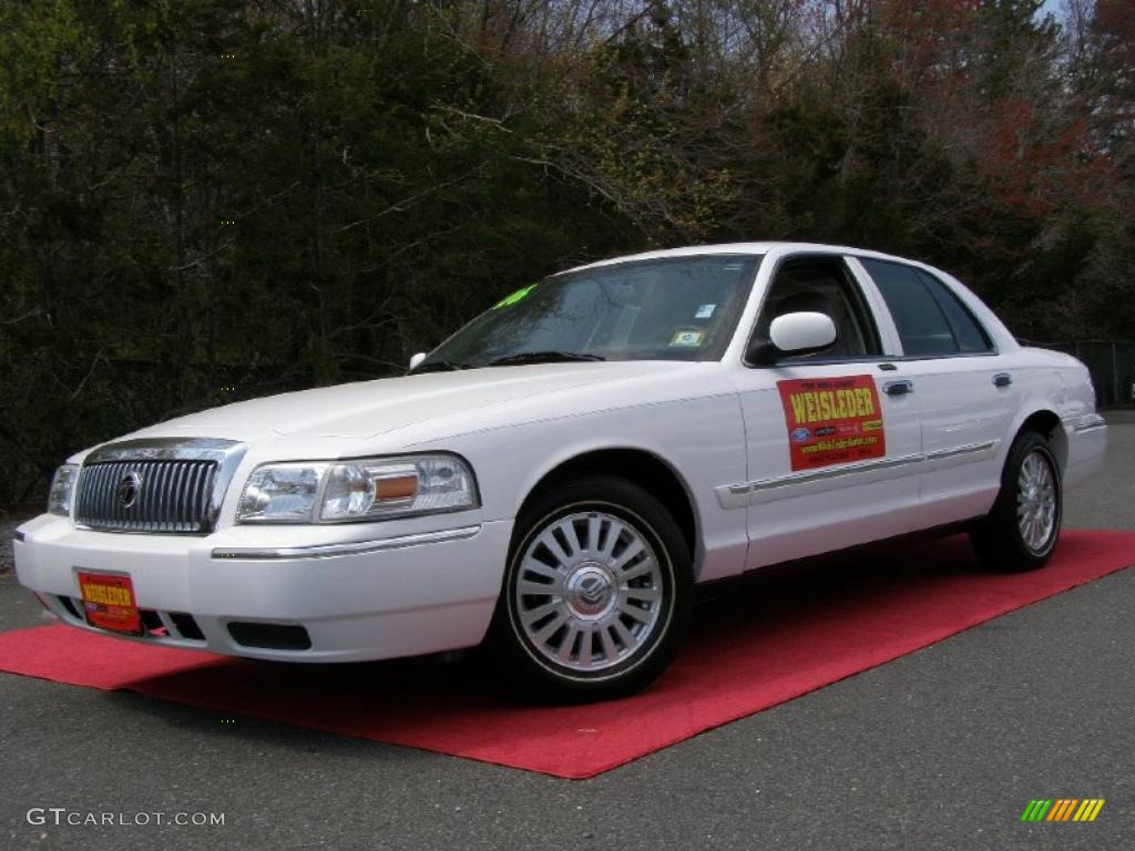 2006 Grand Marquis LS - Vibrant White / Medium Light Stone photo #1