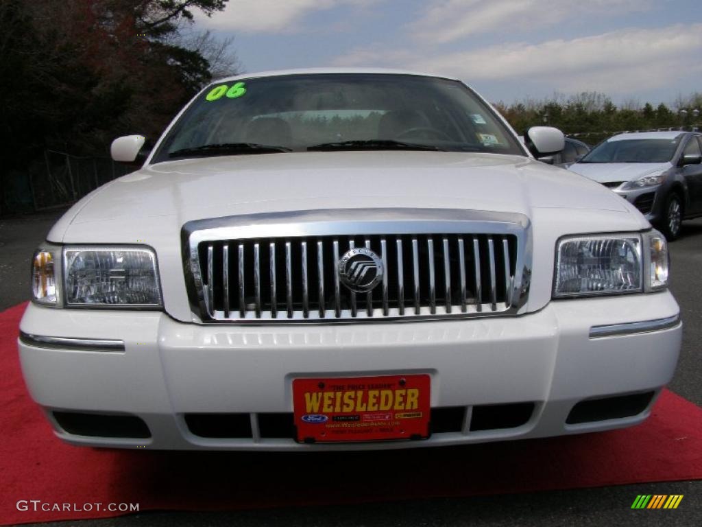2006 Grand Marquis LS - Vibrant White / Medium Light Stone photo #4