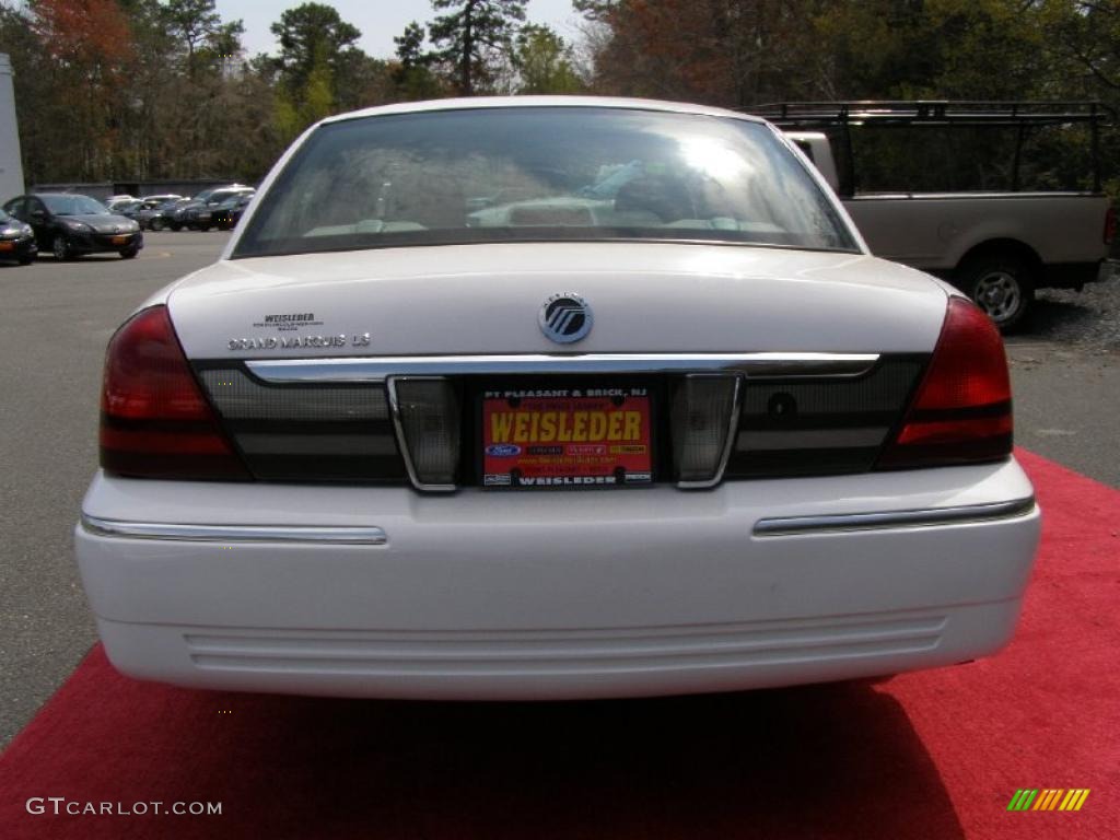 2006 Grand Marquis LS - Vibrant White / Medium Light Stone photo #8