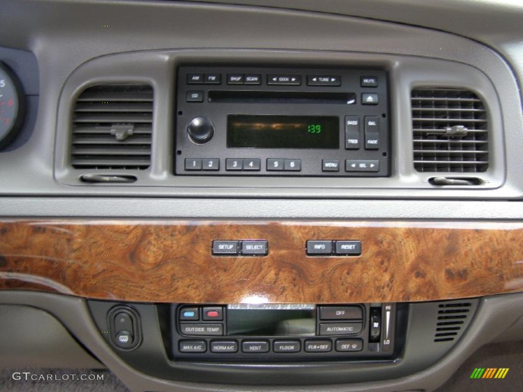 2006 Grand Marquis LS - Vibrant White / Medium Light Stone photo #16