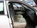 2006 Vibrant White Mercury Grand Marquis LS  photo #25