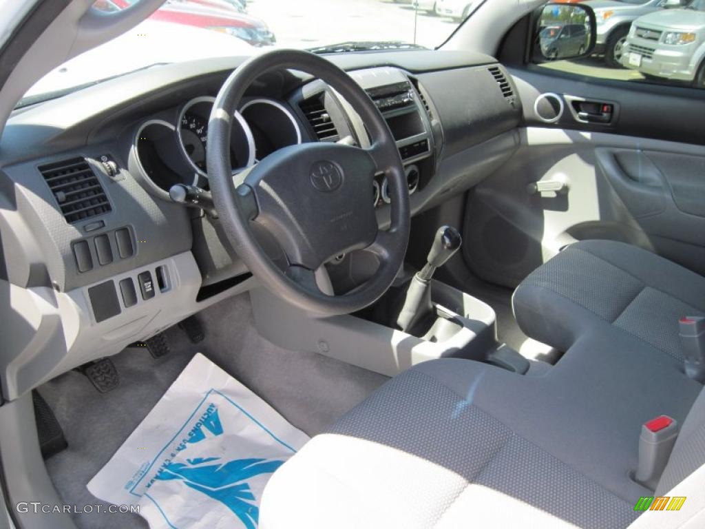 2007 Tacoma Regular Cab 4x4 - Super White / Graphite Gray photo #13