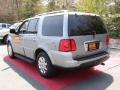 2006 Pewter Metallic Lincoln Navigator Luxury 4x4  photo #11