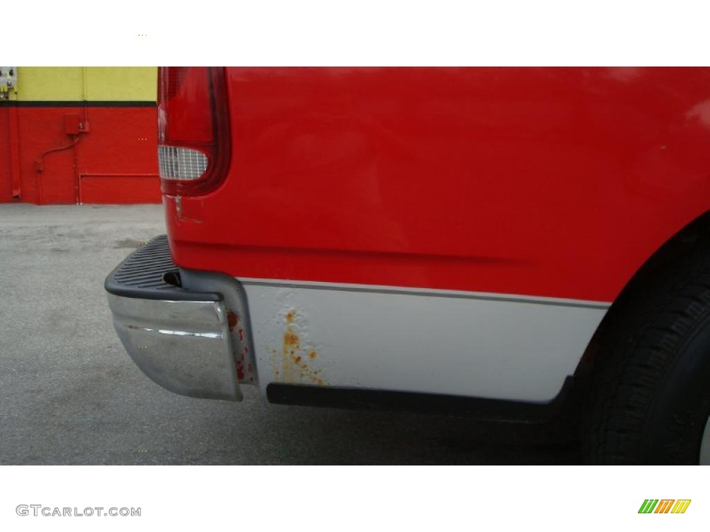 1997 F150 XL Regular Cab - Bright Red / Medium Graphite photo #4