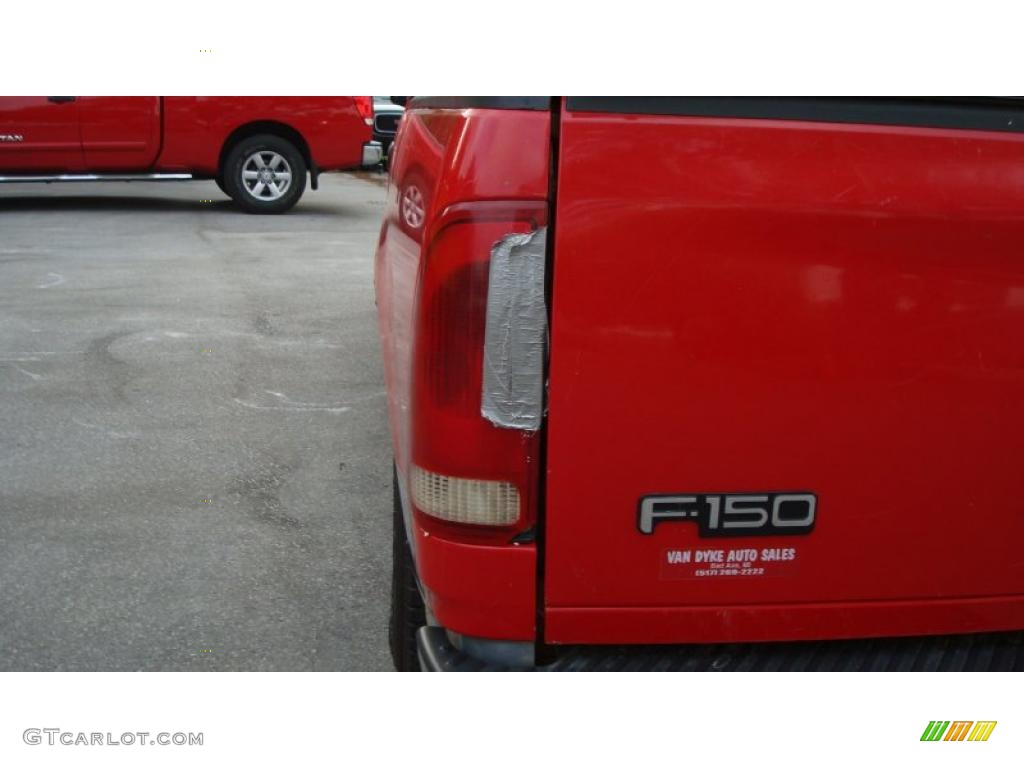 1997 F150 XL Regular Cab - Bright Red / Medium Graphite photo #7