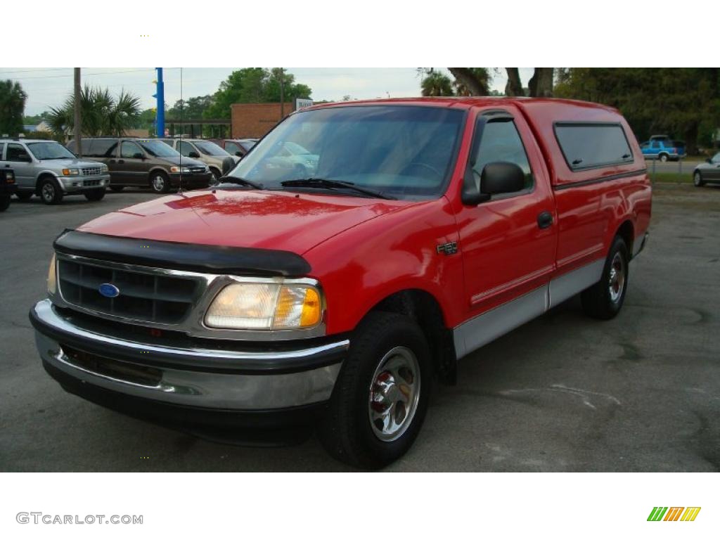 1997 F150 XL Regular Cab - Bright Red / Medium Graphite photo #11