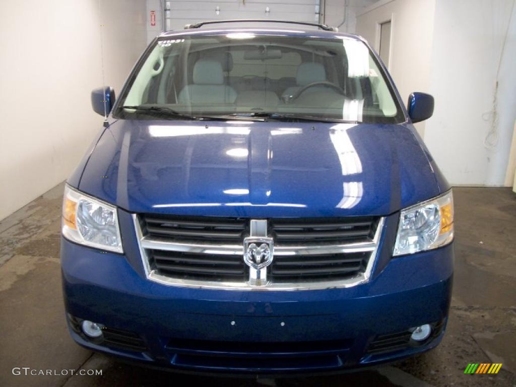 2010 Grand Caravan SXT - Deep Water Blue Pearl Coat / Medium Slate Gray/Light Shale photo #6