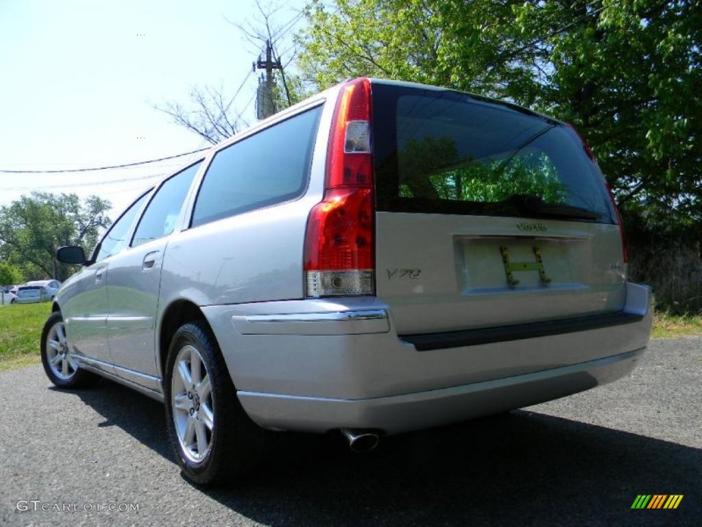 2005 V70 2.5T - Silver Metallic / Taupe/Light Taupe photo #6