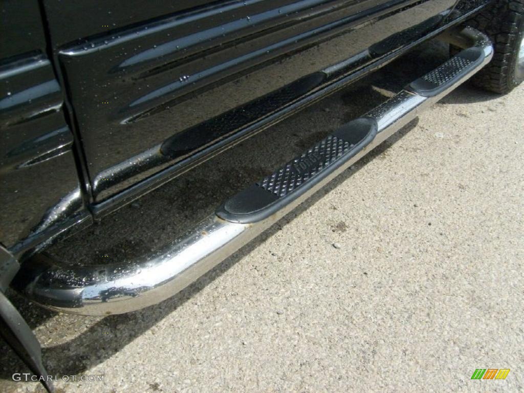 2004 Grand Cherokee Limited 4x4 - Brillant Black Crystal Pearl / Taupe photo #9