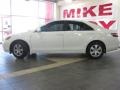 Super White - Camry LE Photo No. 6
