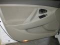 Super White - Camry LE Photo No. 11