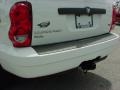 Bright White - Durango SLT Photo No. 7