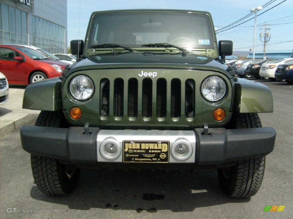 2009 Wrangler Unlimited Sahara 4x4 - Jeep Green Metallic / Dark Khaki/Medium Khaki photo #7