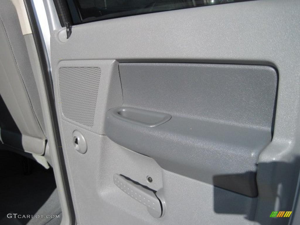 2006 Ram 1500 SLT Quad Cab 4x4 - Bright Silver Metallic / Medium Slate Gray photo #19
