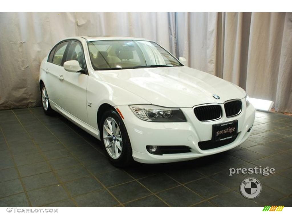 2010 3 Series 328i xDrive Sedan - Alpine White / Beige photo #11