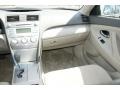 Super White - Camry LE Photo No. 15