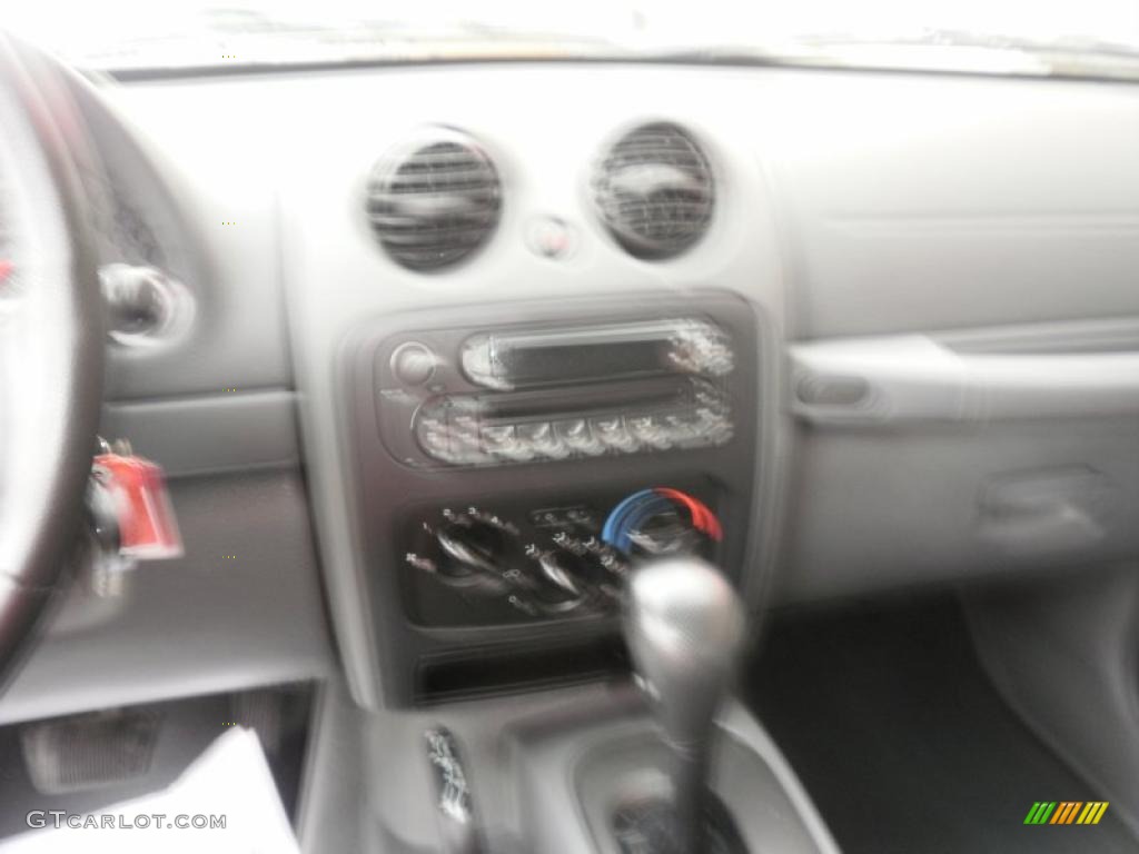 2007 Liberty Sport 4x4 - Stone White / Medium Slate Gray photo #17