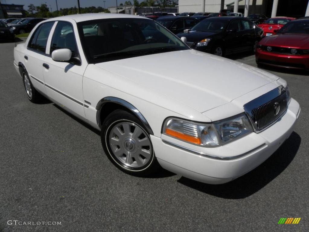 2005 Grand Marquis LS - Vibrant White / Light Flint photo #1