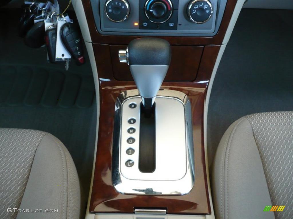 2008 Aura XE - Red Jewel / Tan photo #16