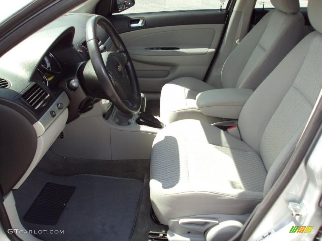 2009 Cobalt LT Sedan - Silver Ice Metallic / Gray photo #4