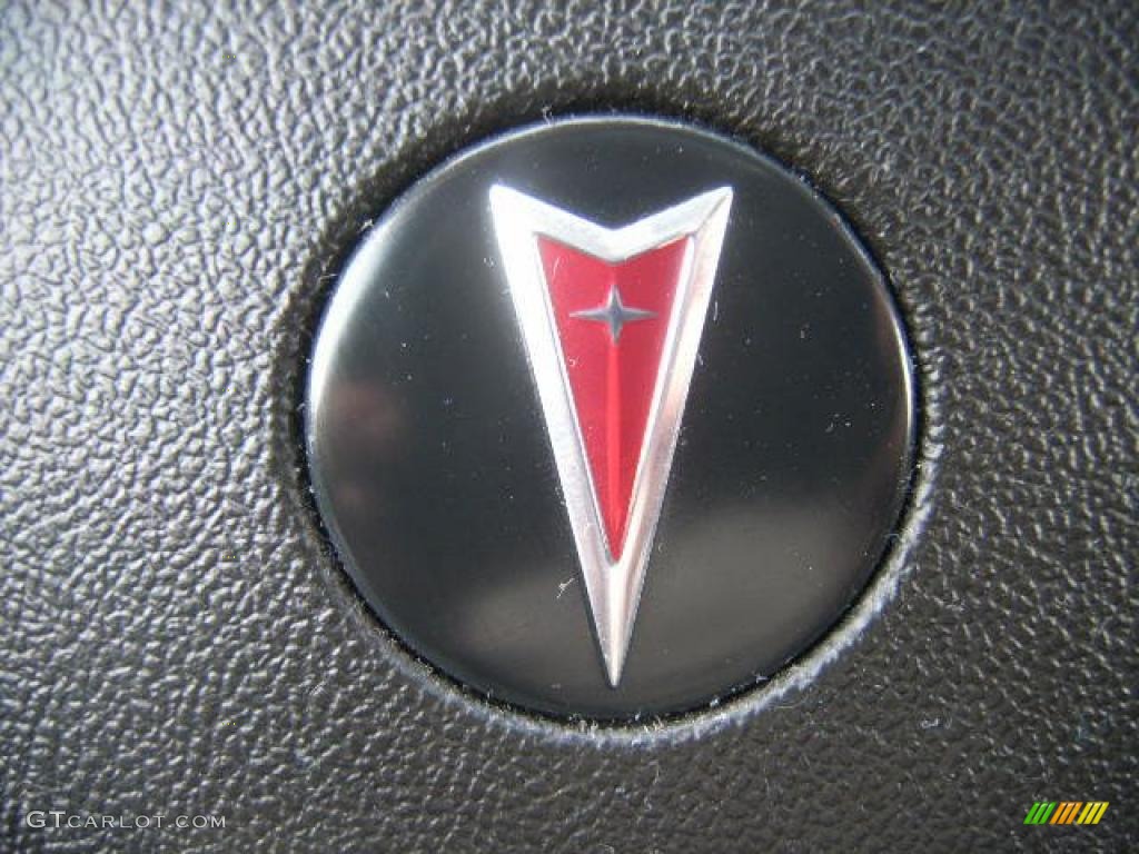 2005 G6 Sedan - Liquid Silver Metallic / Ebony photo #24