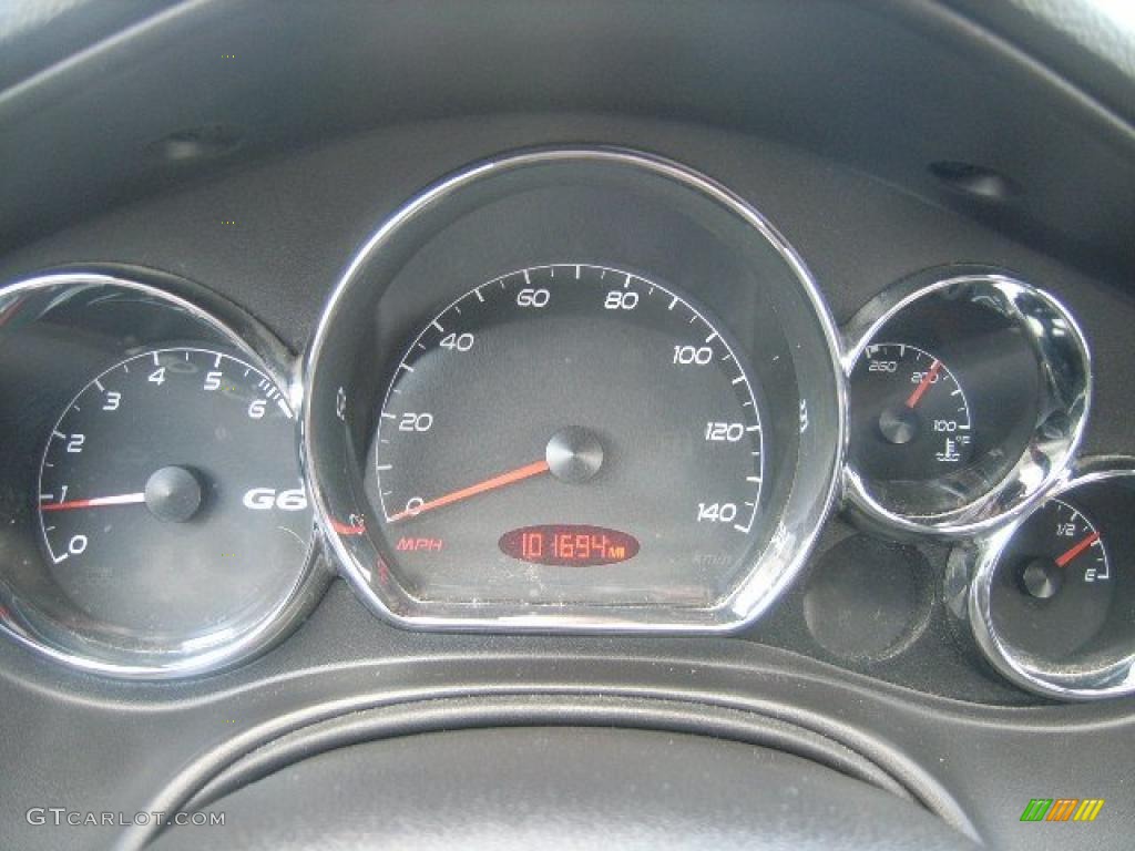 2005 G6 Sedan - Liquid Silver Metallic / Ebony photo #25