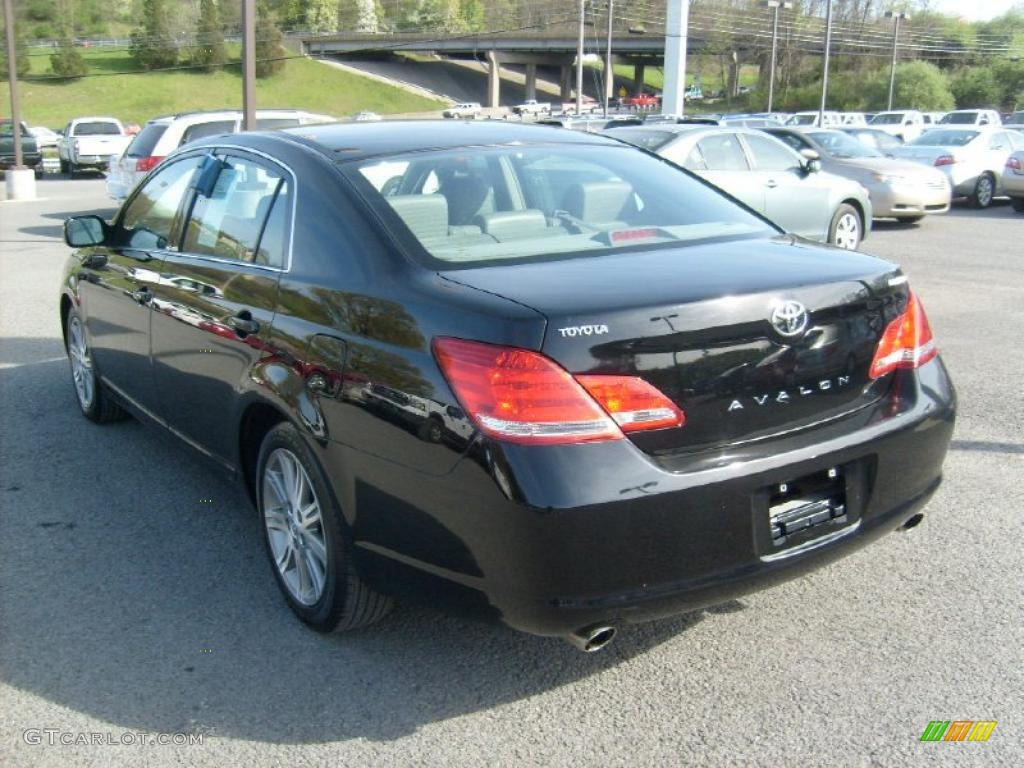 2005 Avalon Limited - Black / Light Gray photo #5